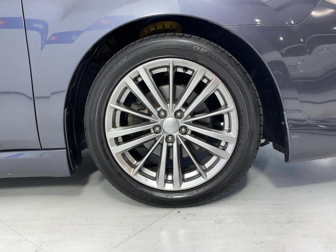 Photo '9' of Subaru Legacy
