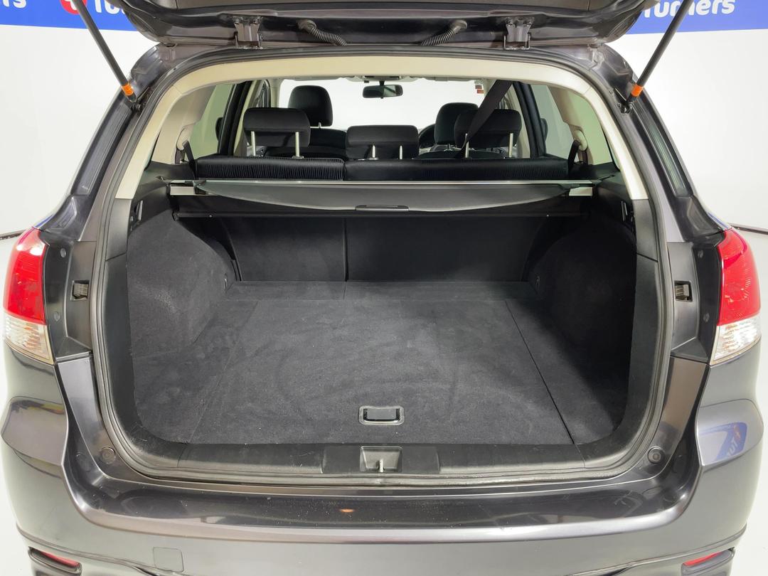 Photo '14' of Subaru Legacy