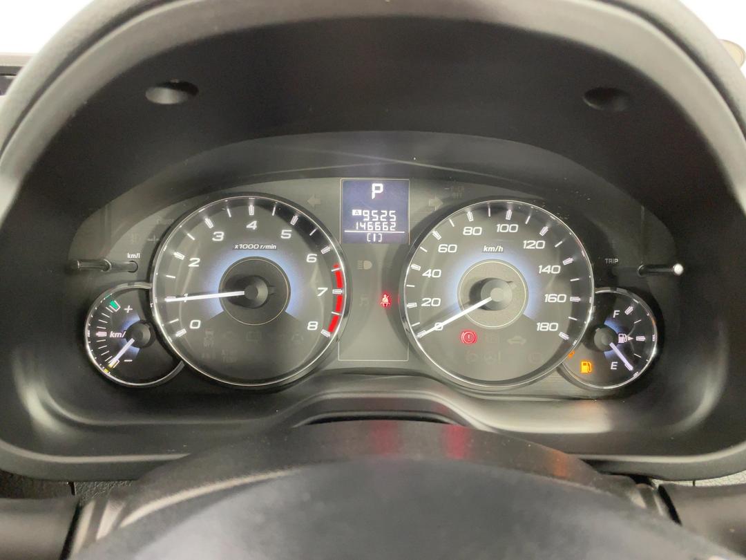 Photo '21' of Subaru Legacy