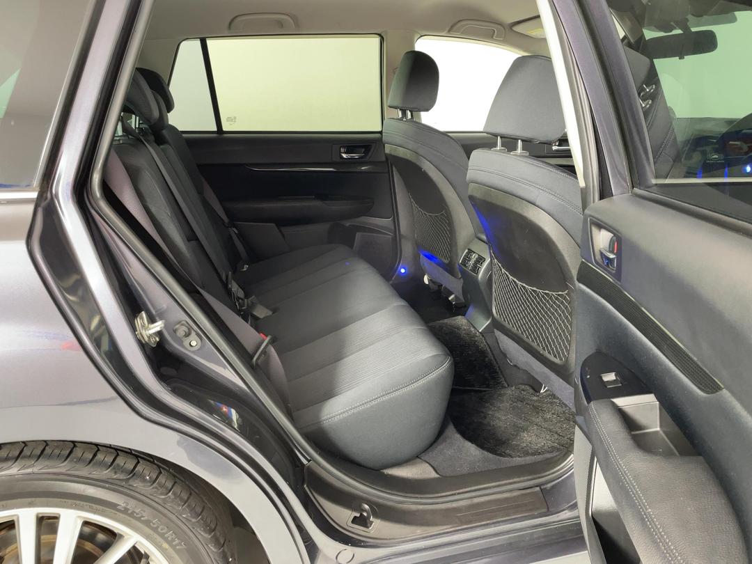 Photo '20' of Subaru Legacy