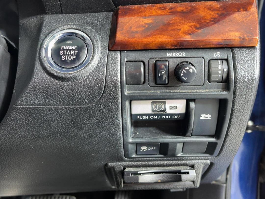 Photo '23' of Subaru Legacy