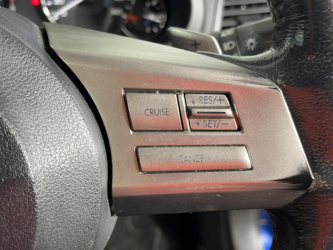 Photo '24' of Subaru Legacy