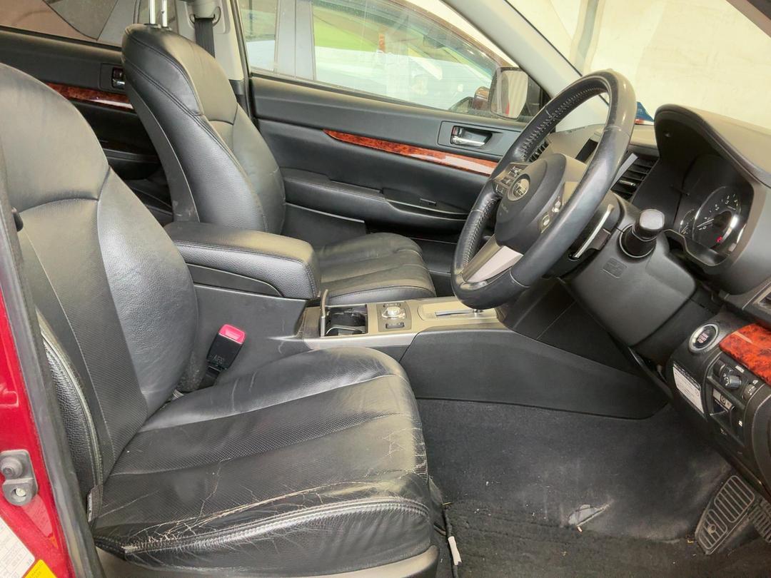 Photo '10' of Subaru Legacy