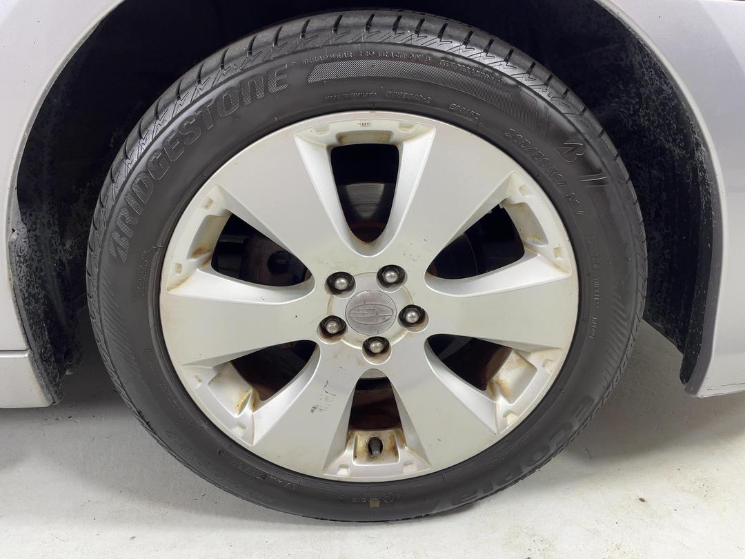 Photo '9' of Subaru Legacy