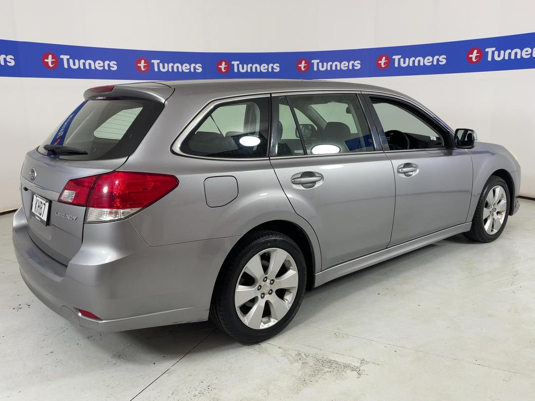 Photo '7' of Subaru Legacy