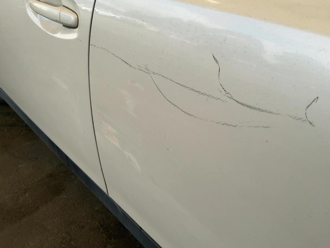 Photo '8' of Subaru Outback 25I