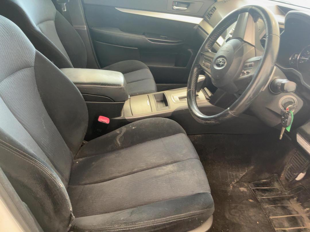 Photo '16' of Subaru Outback 25I