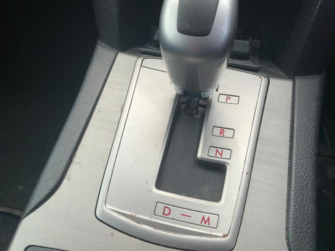 Photo '19' of Subaru Outback 25I