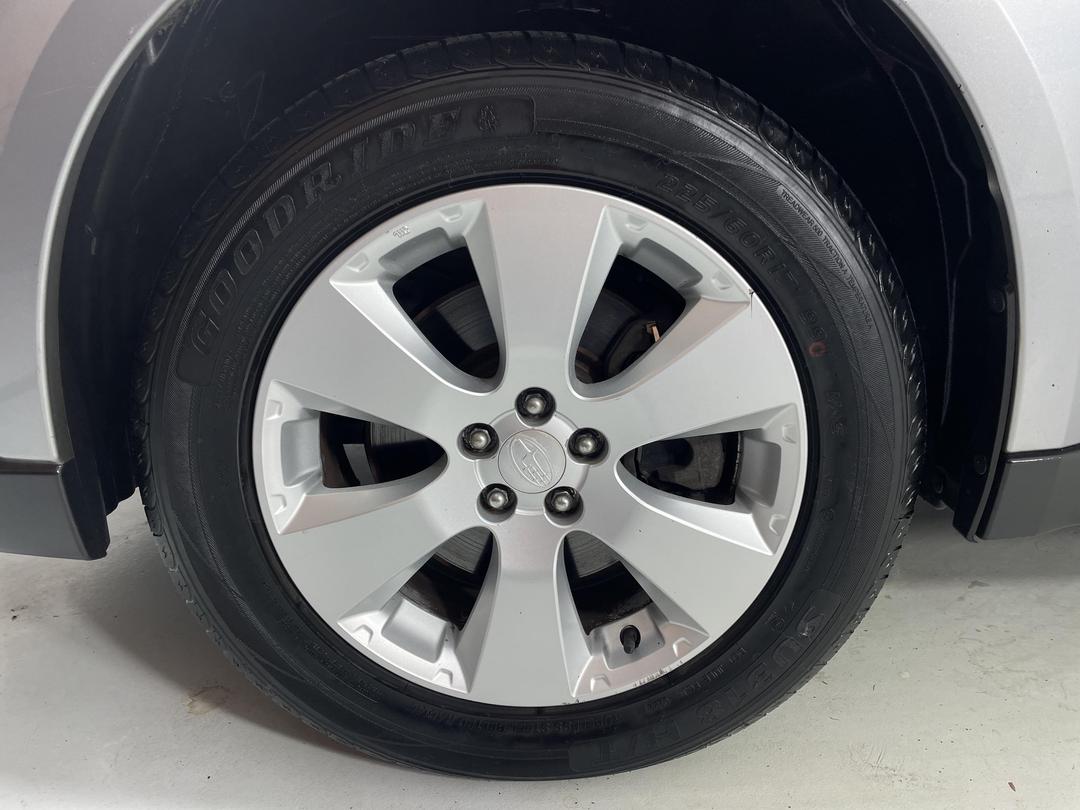 Photo '10' of Subaru Outback