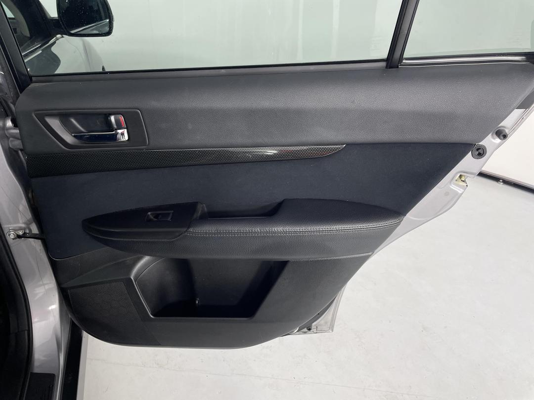 Photo '19' of Subaru Outback