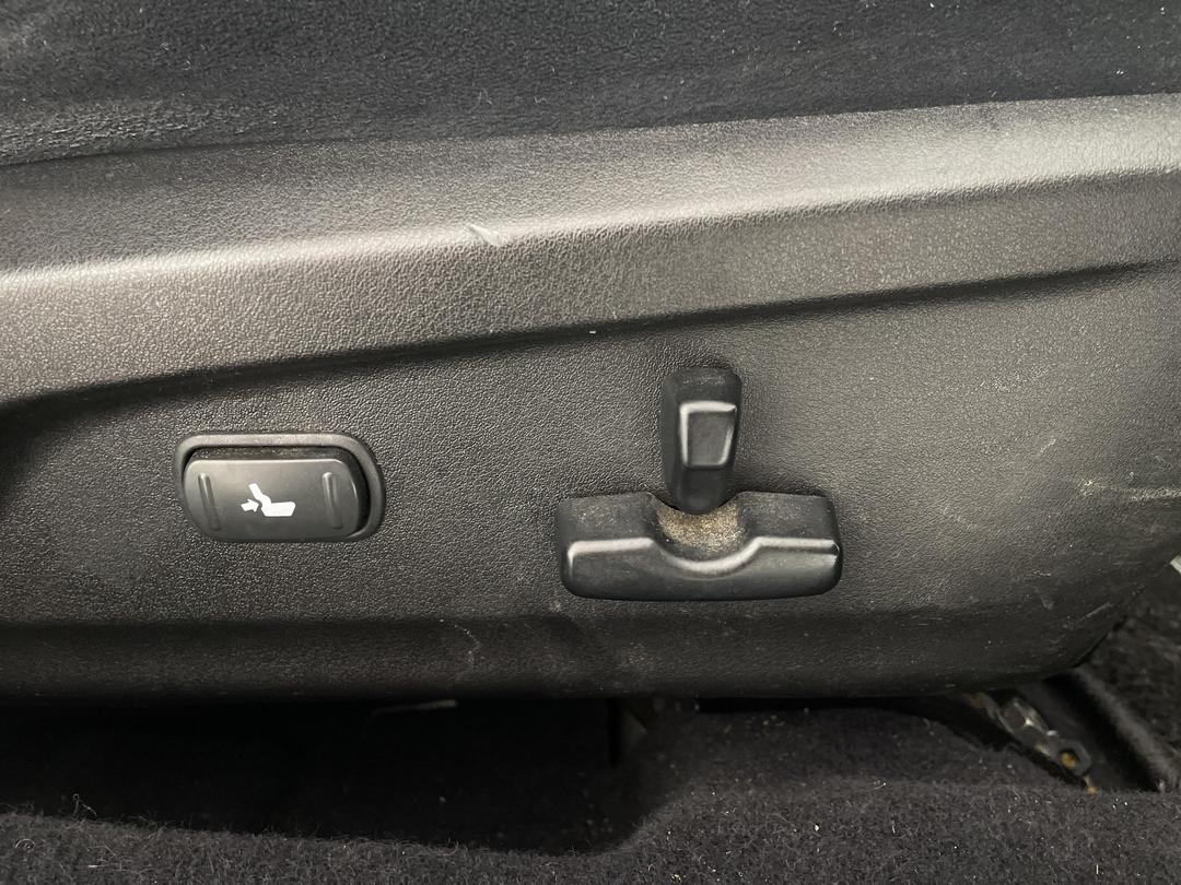 Photo '23' of Subaru Outback