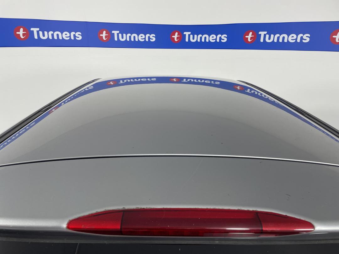 Photo '37' of Subaru Outback