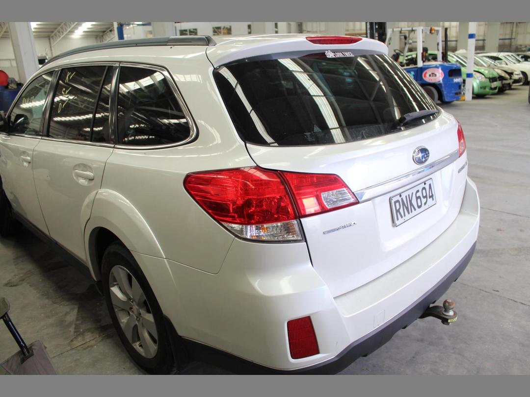Photo '4' of Subaru Outback I Photo '4' of Subaru Outback I