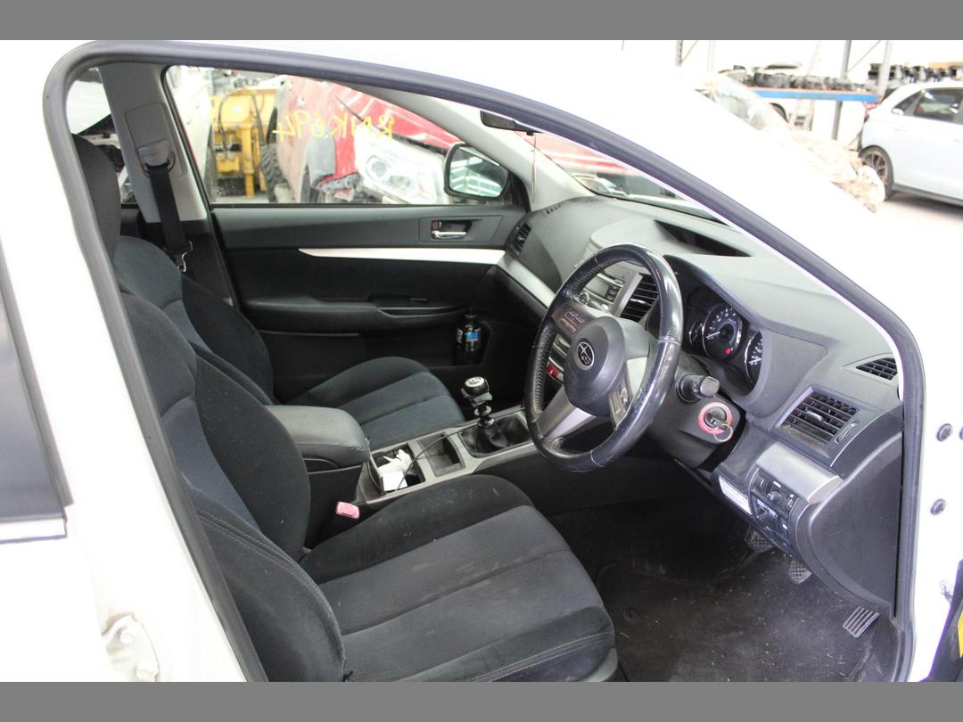 Photo '13' of Subaru Outback I Photo '13' of Subaru Outback I
