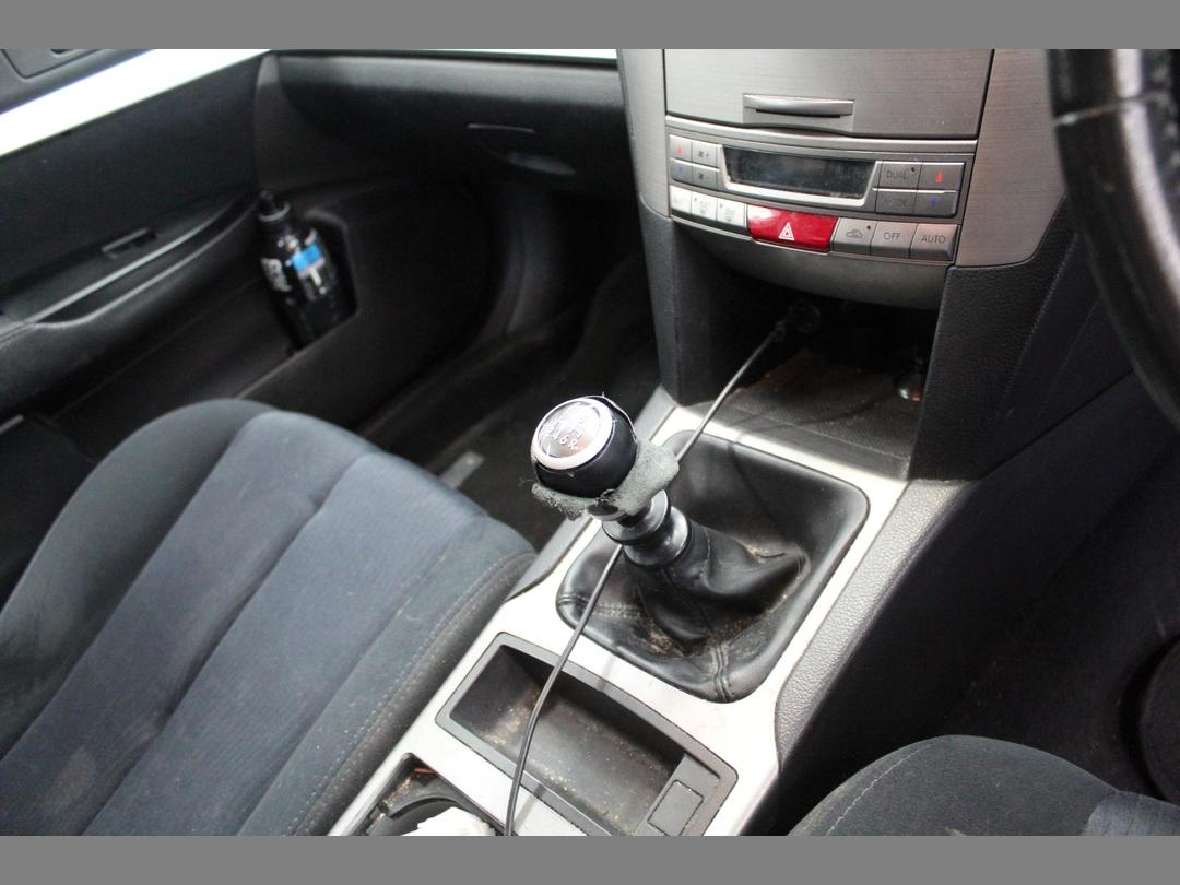 Photo '14' of Subaru Outback I Photo '14' of Subaru Outback I