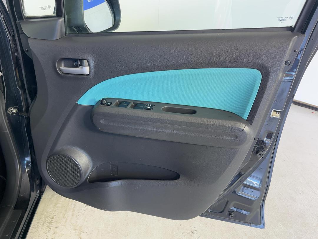 Photo '15' of Suzuki Splash