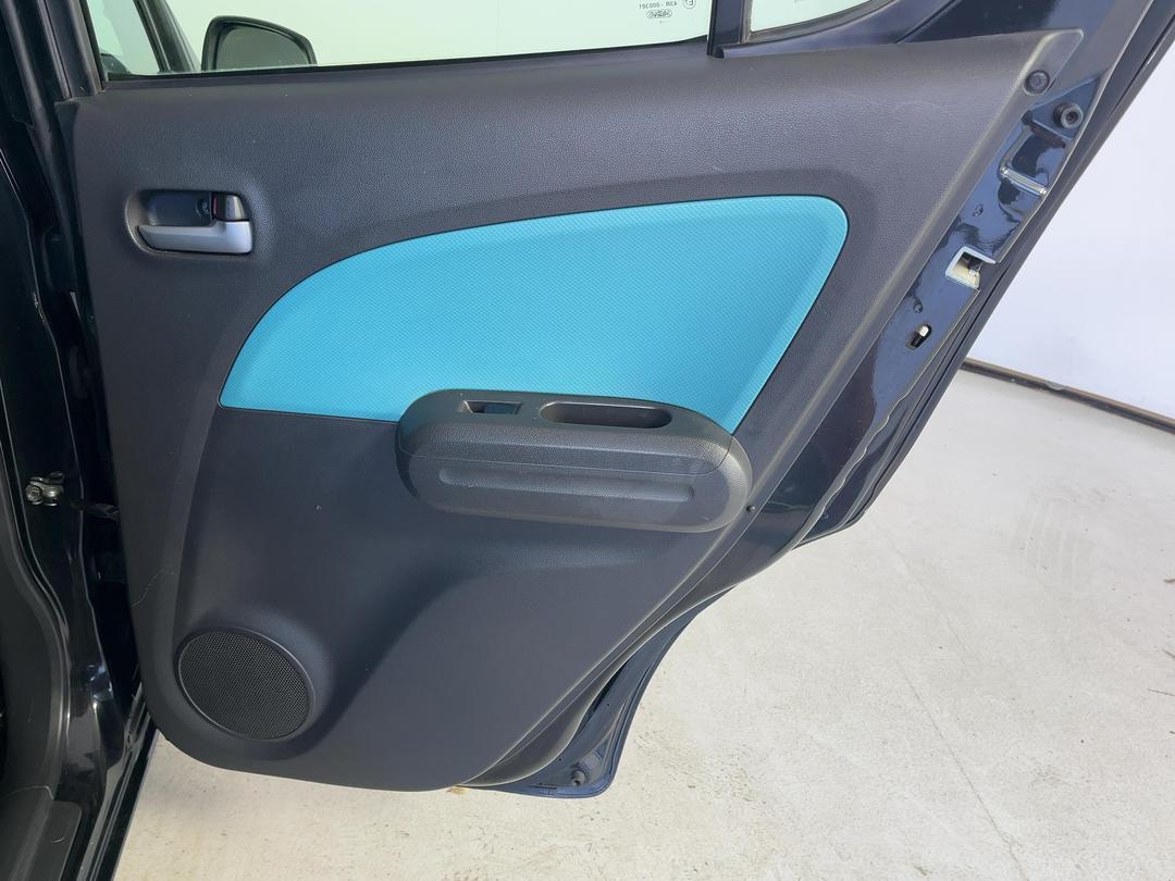 Photo '19' of Suzuki Splash