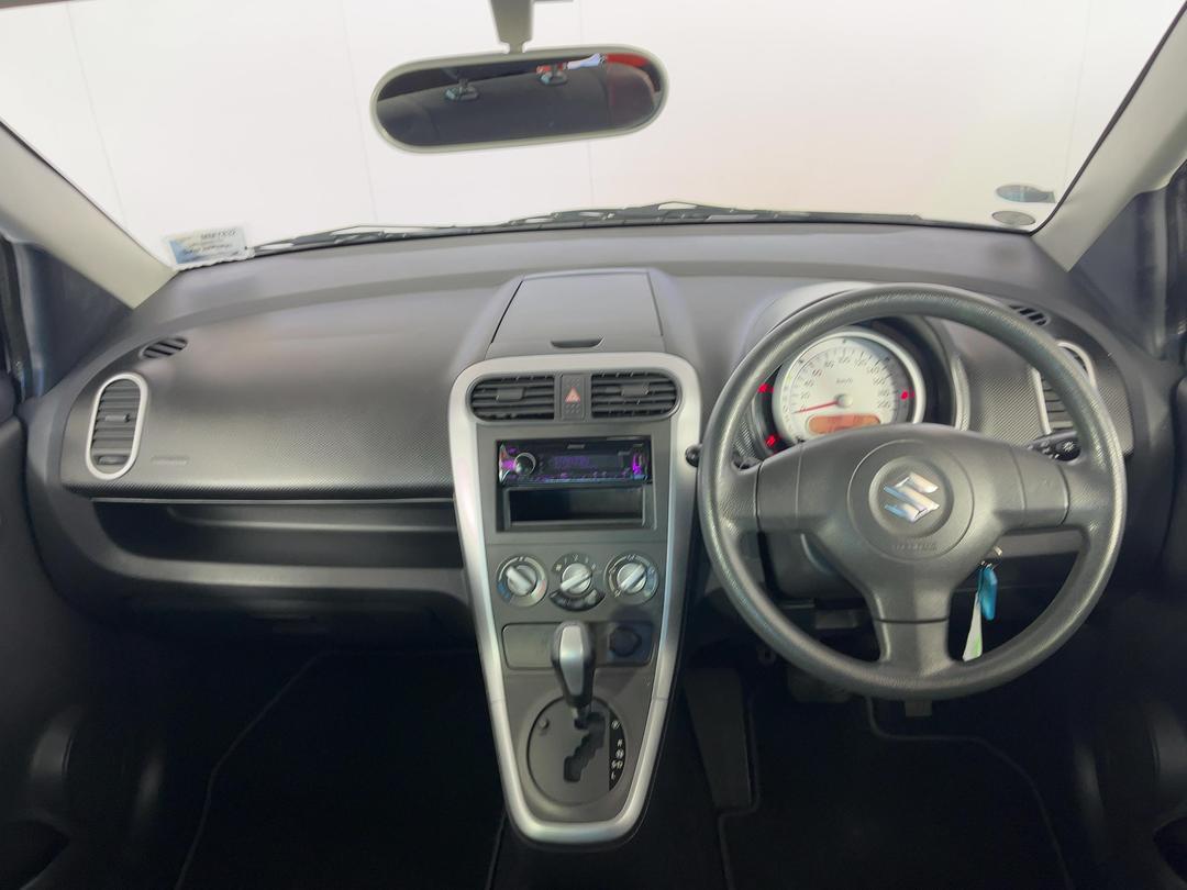 Photo '17' of Suzuki Splash