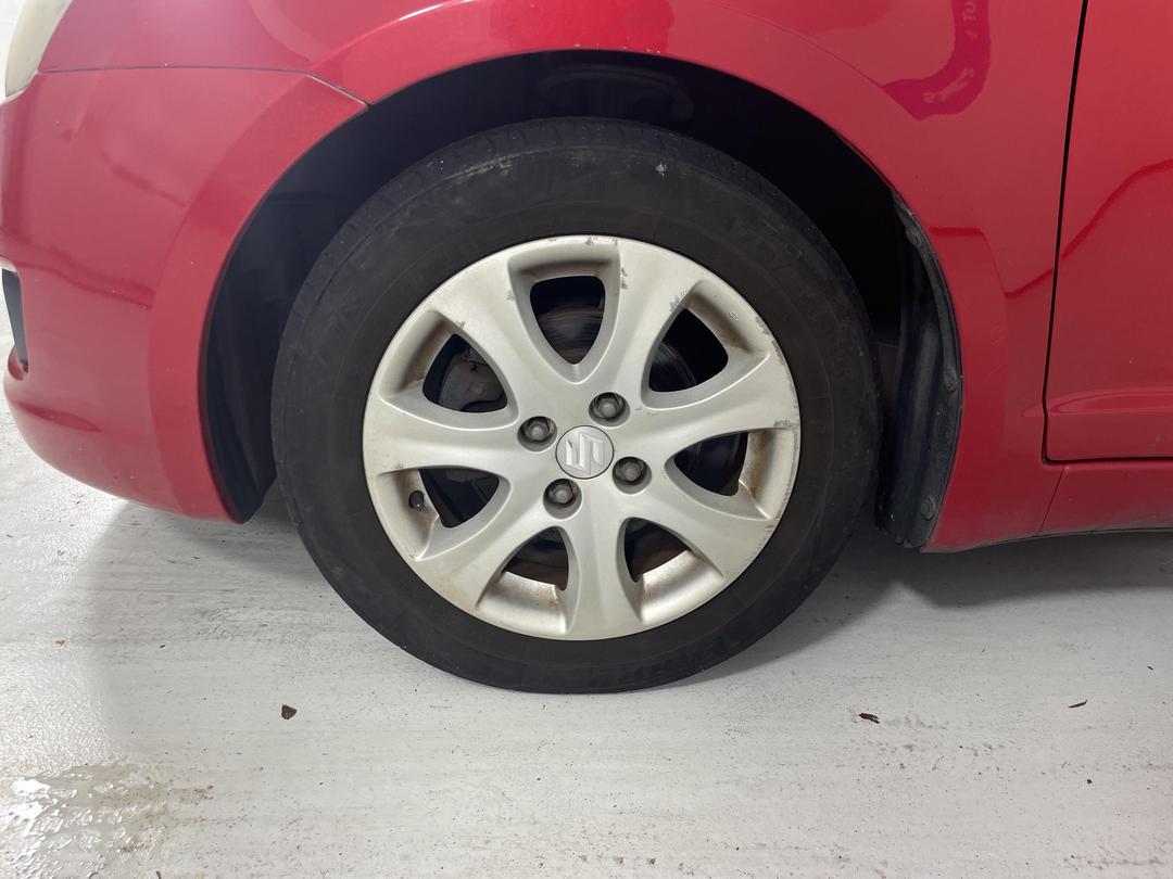 Photo '10' of Suzuki Swift