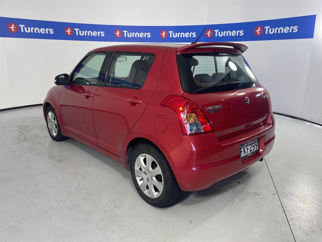 Photo '5' of Suzuki Swift