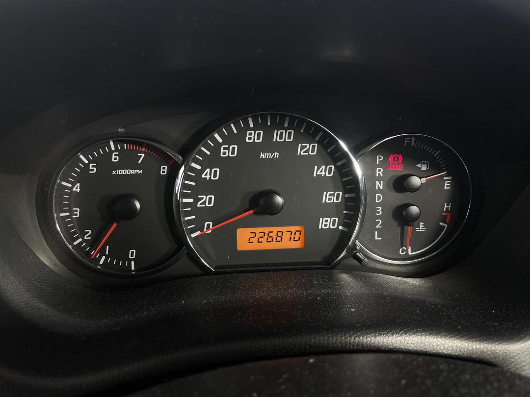 Photo '21' of Suzuki Swift