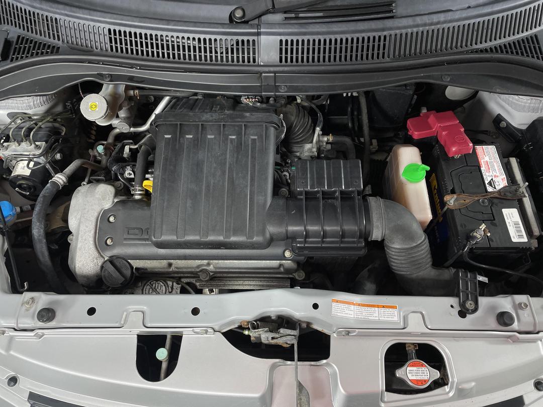 Photo '13' of Suzuki Swift