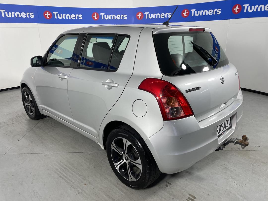 Photo '5' of Suzuki Swift