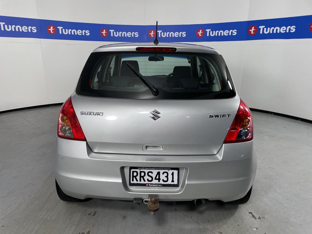 Photo '6' of Suzuki Swift