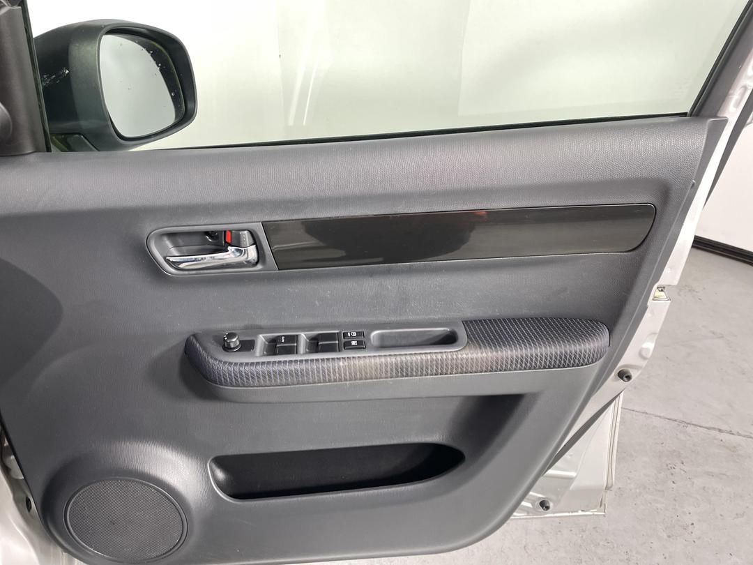 Photo '15' of Suzuki Swift