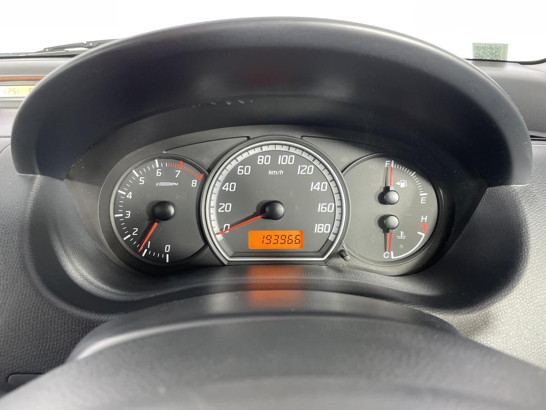 Photo '21' of Suzuki Swift