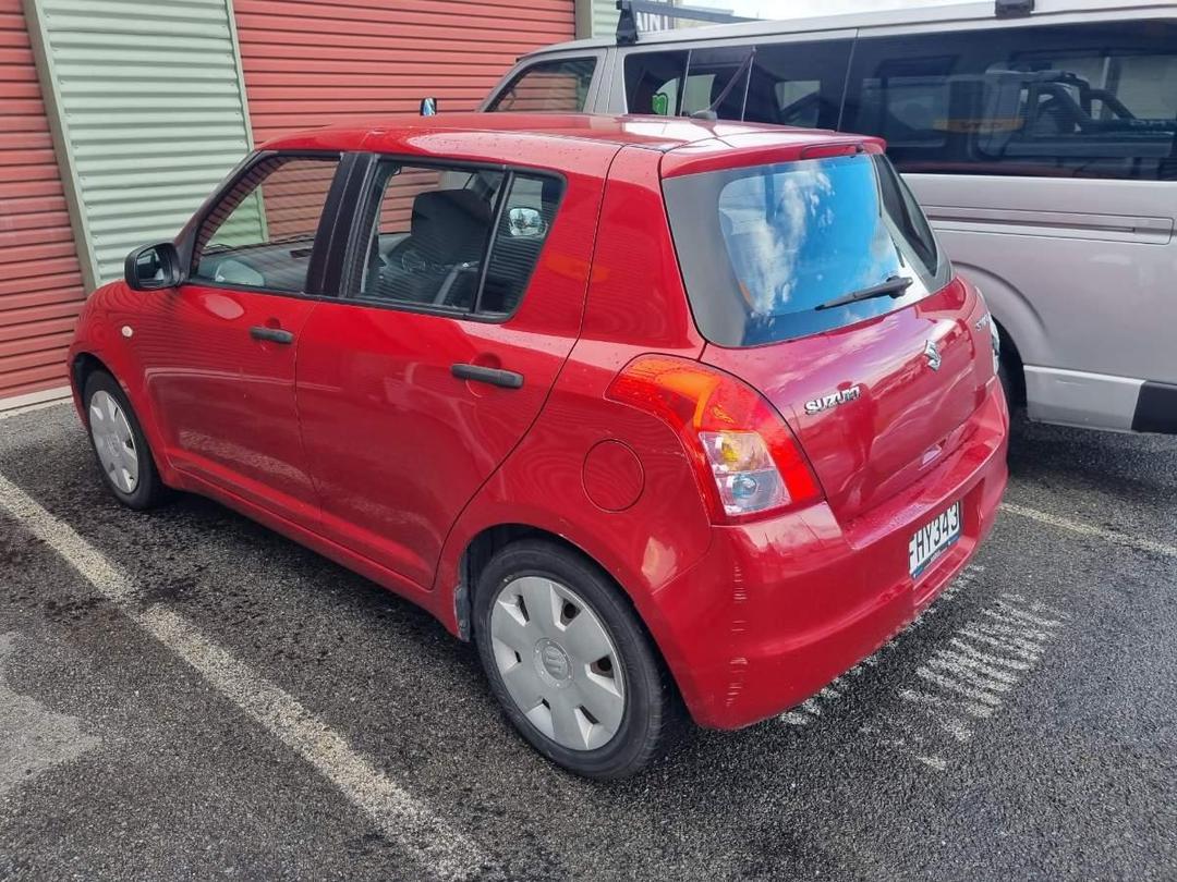 Photo '2' of Suzuki Swift Glxa