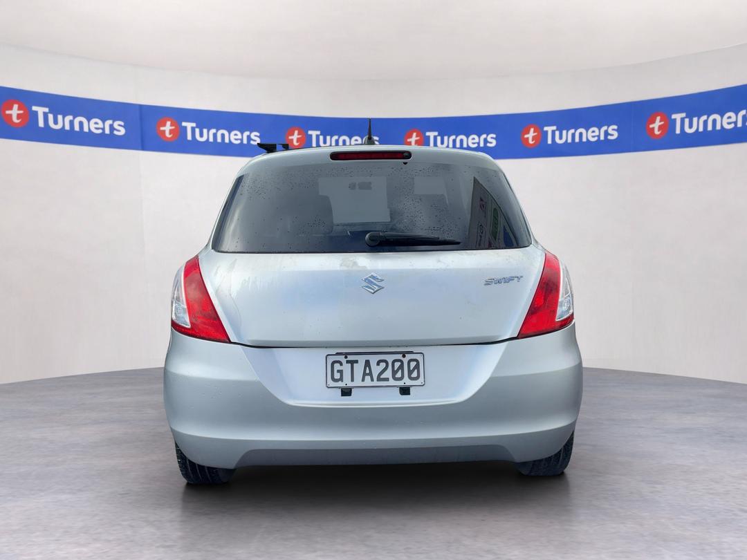 Photo '5' of Suzuki Swift