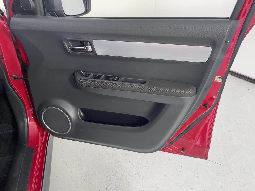 Photo '15' of Suzuki Swift