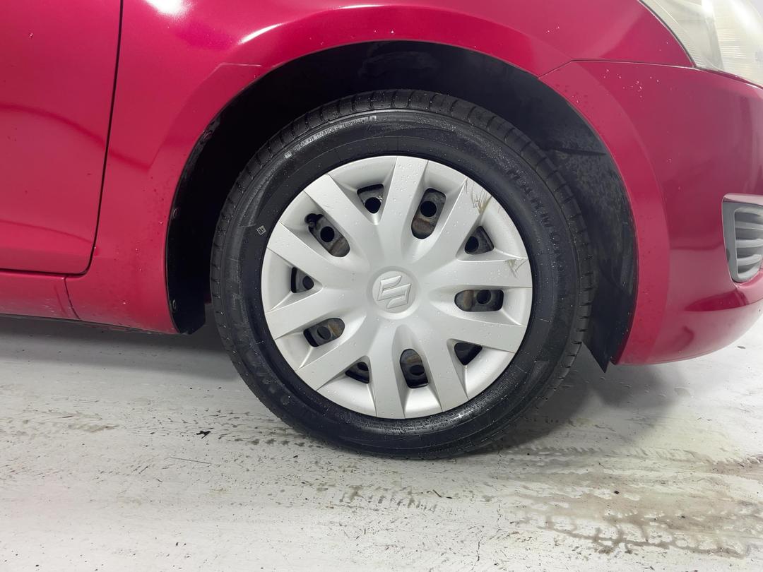 Photo '9' of Suzuki Swift