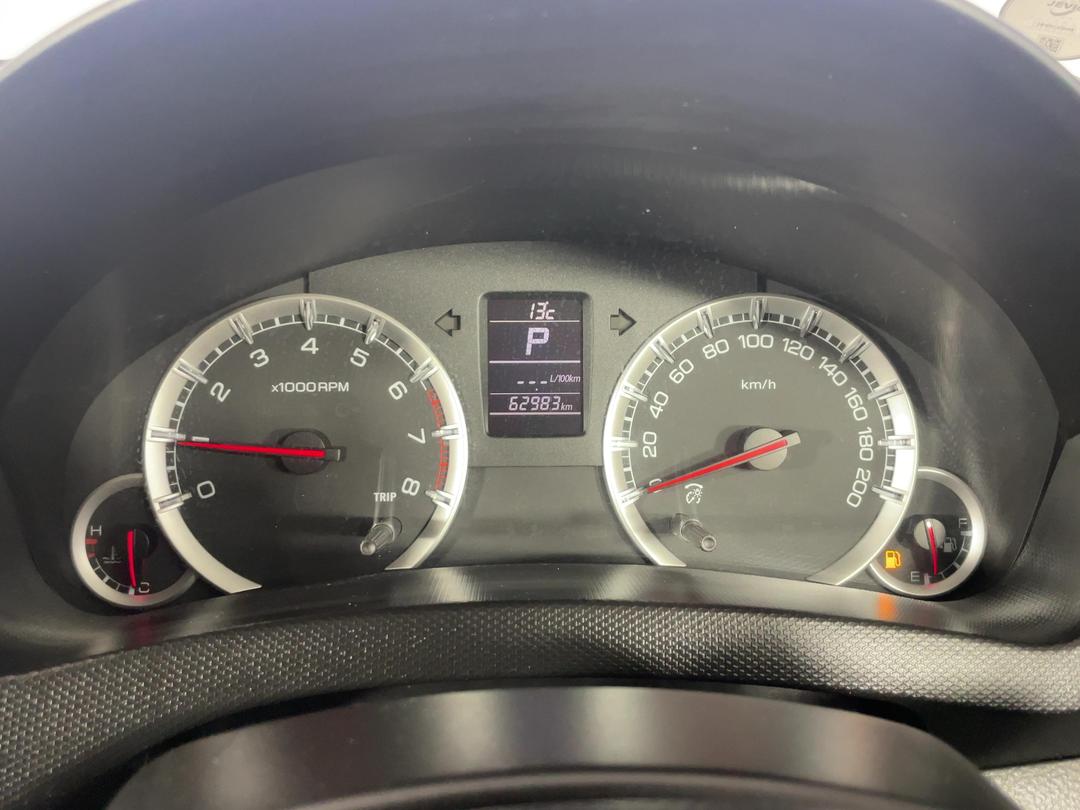 Photo '21' of Suzuki Swift