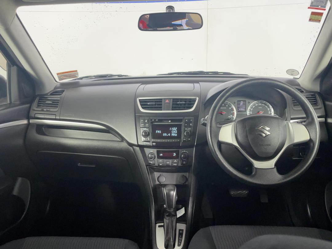Photo '17' of Suzuki Swift