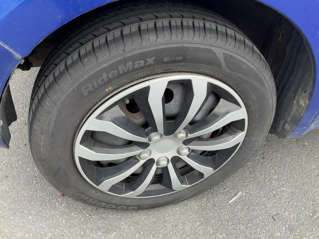 Photo '5' of Suzuki Swift Glxha