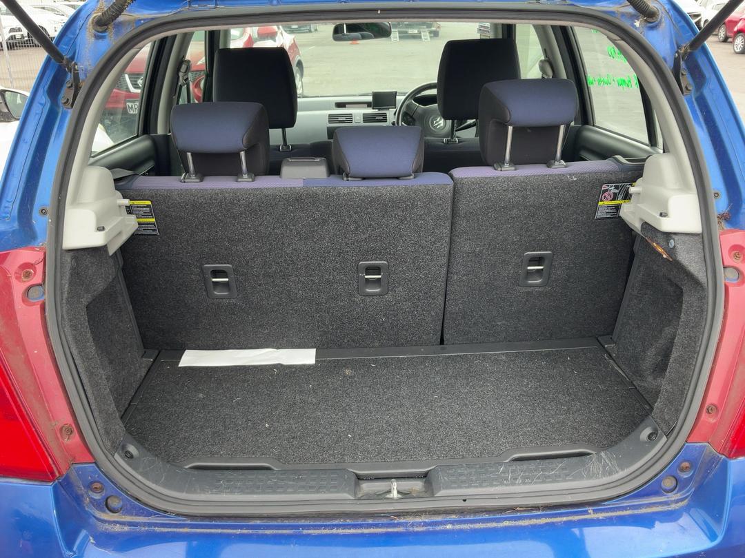 Photo '6' of Suzuki Swift Glxha