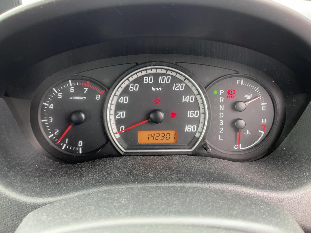 Photo '15' of Suzuki Swift Glxha