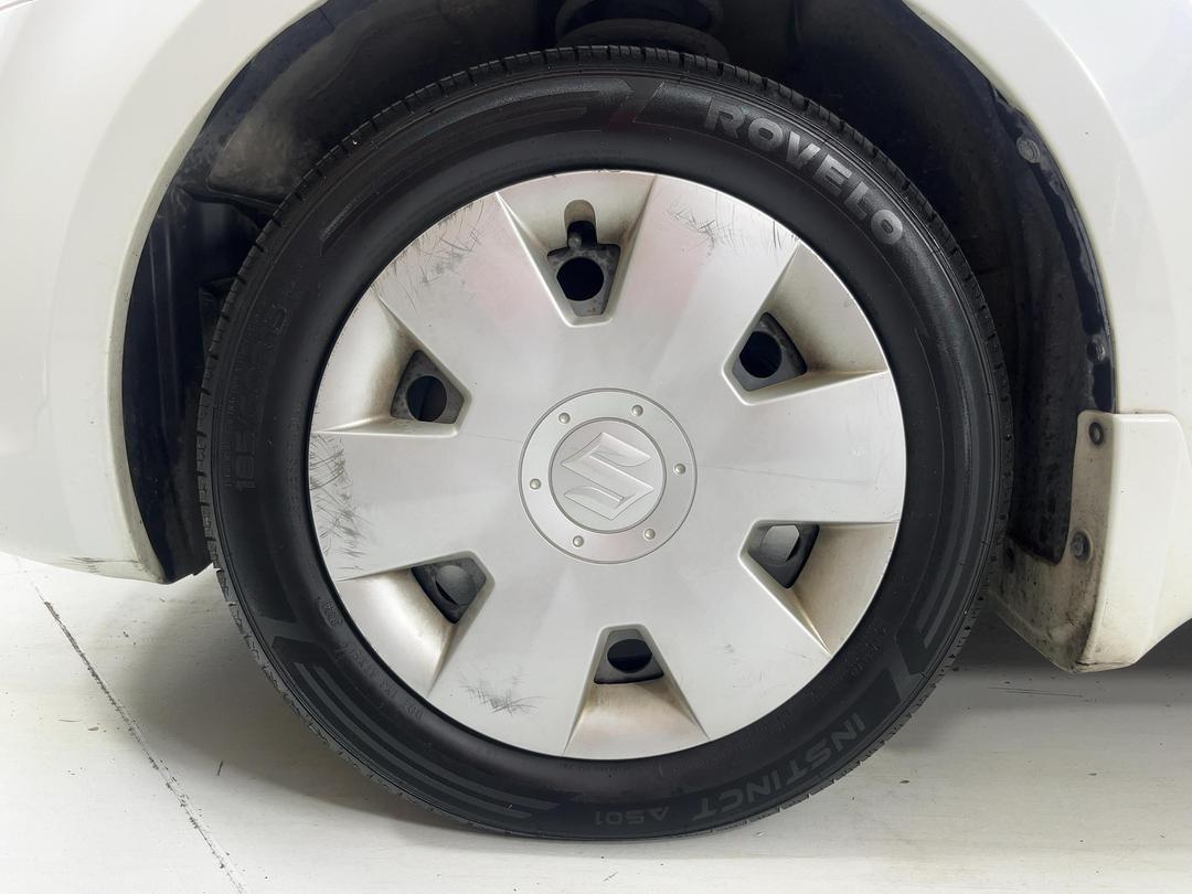Photo '10' of Suzuki Swift