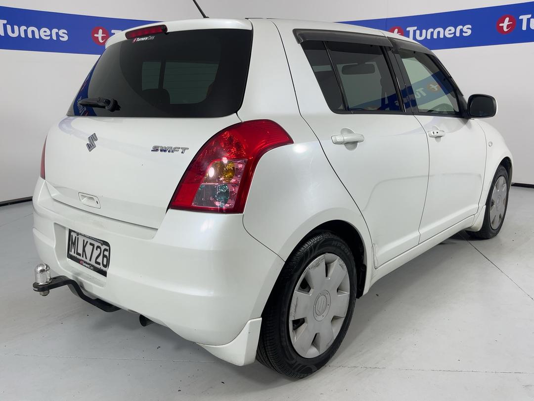 Photo '7' of Suzuki Swift