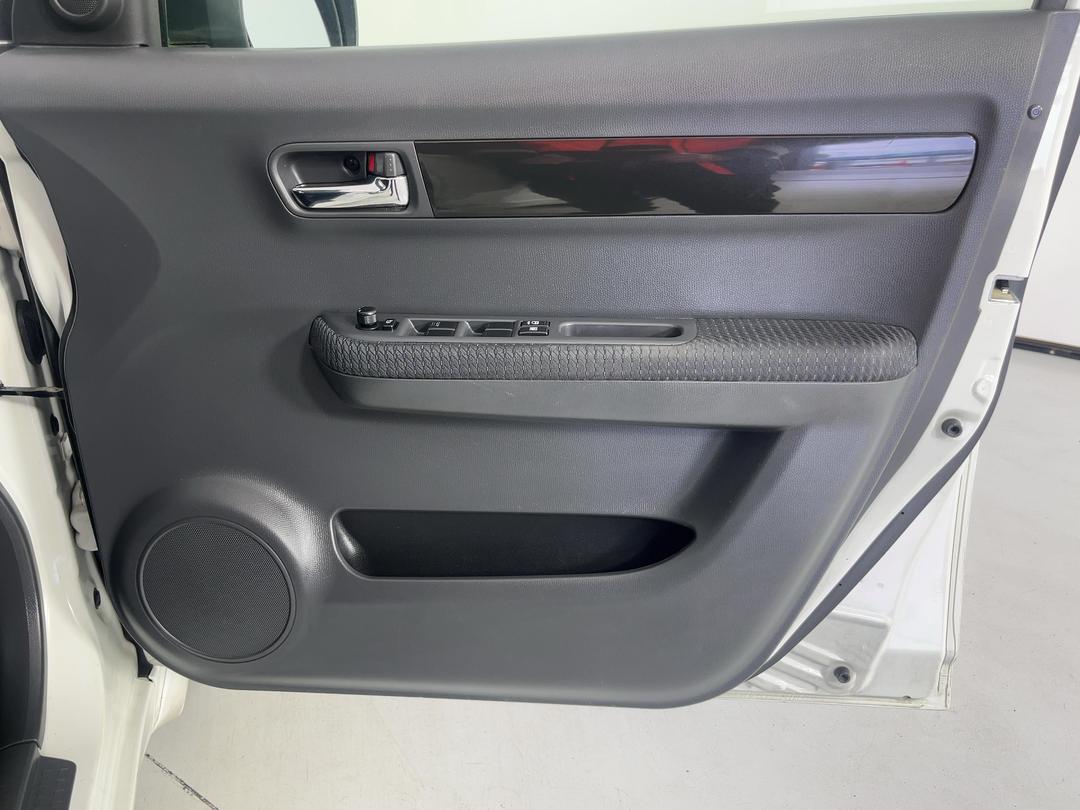 Photo '15' of Suzuki Swift