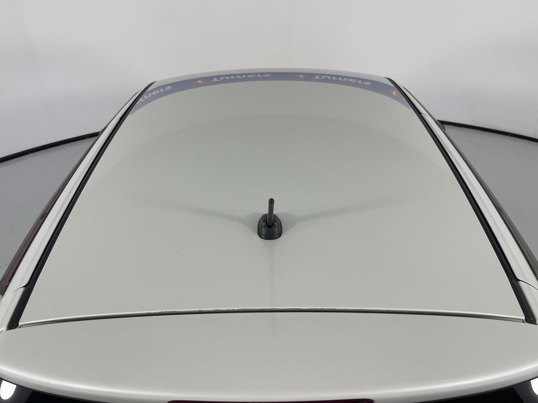 Photo '31' of Suzuki Swift