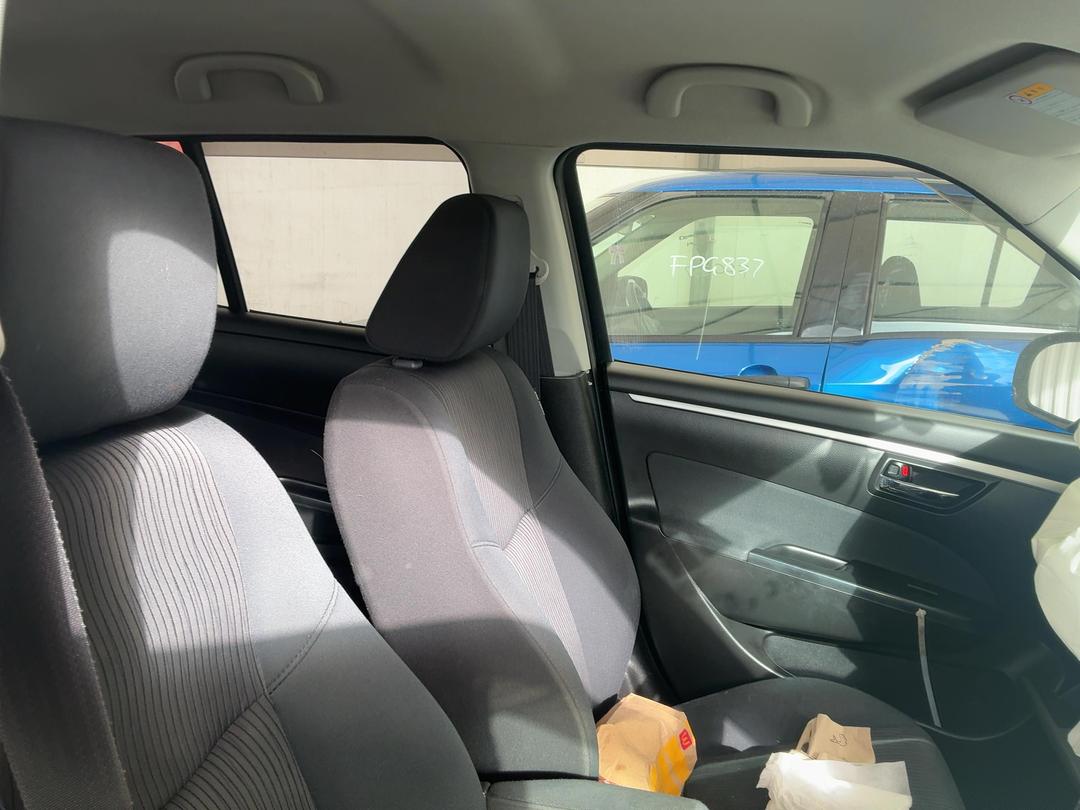 Photo '16' of Suzuki Swift Photo '16' of Suzuki Swift
