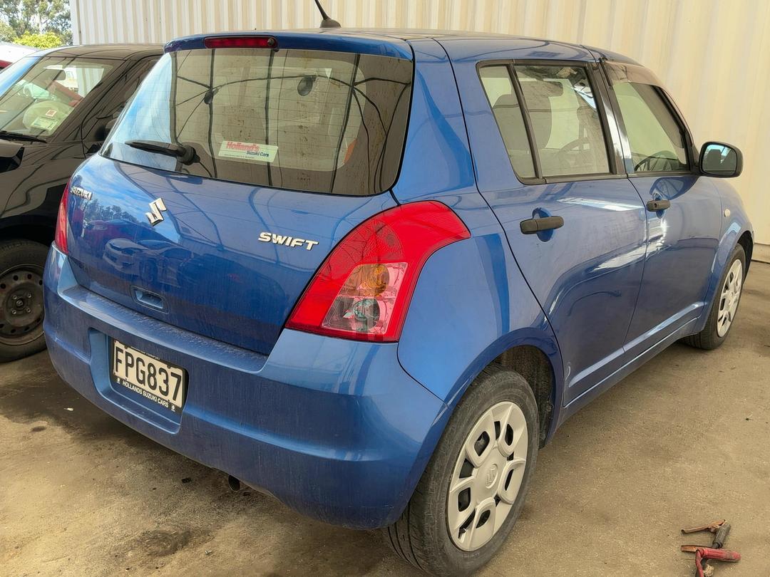 Photo '3' of Suzuki Swift Glxa Photo '3' of Suzuki Swift Glxa