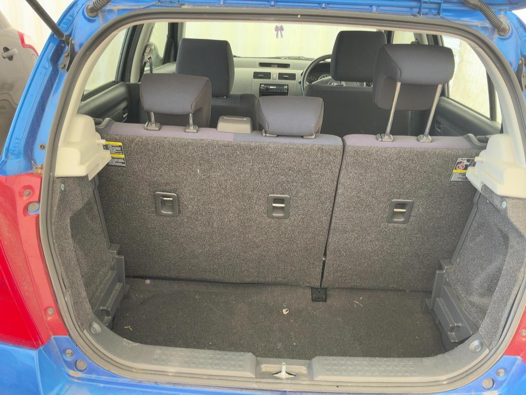 Photo '7' of Suzuki Swift Glxa Photo '7' of Suzuki Swift Glxa