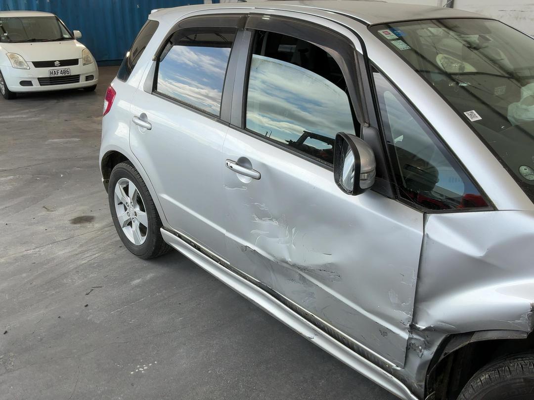 Photo '2' of Suzuki SX4
