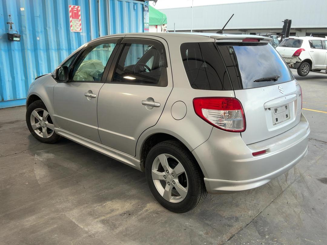 Photo '11' of Suzuki SX4