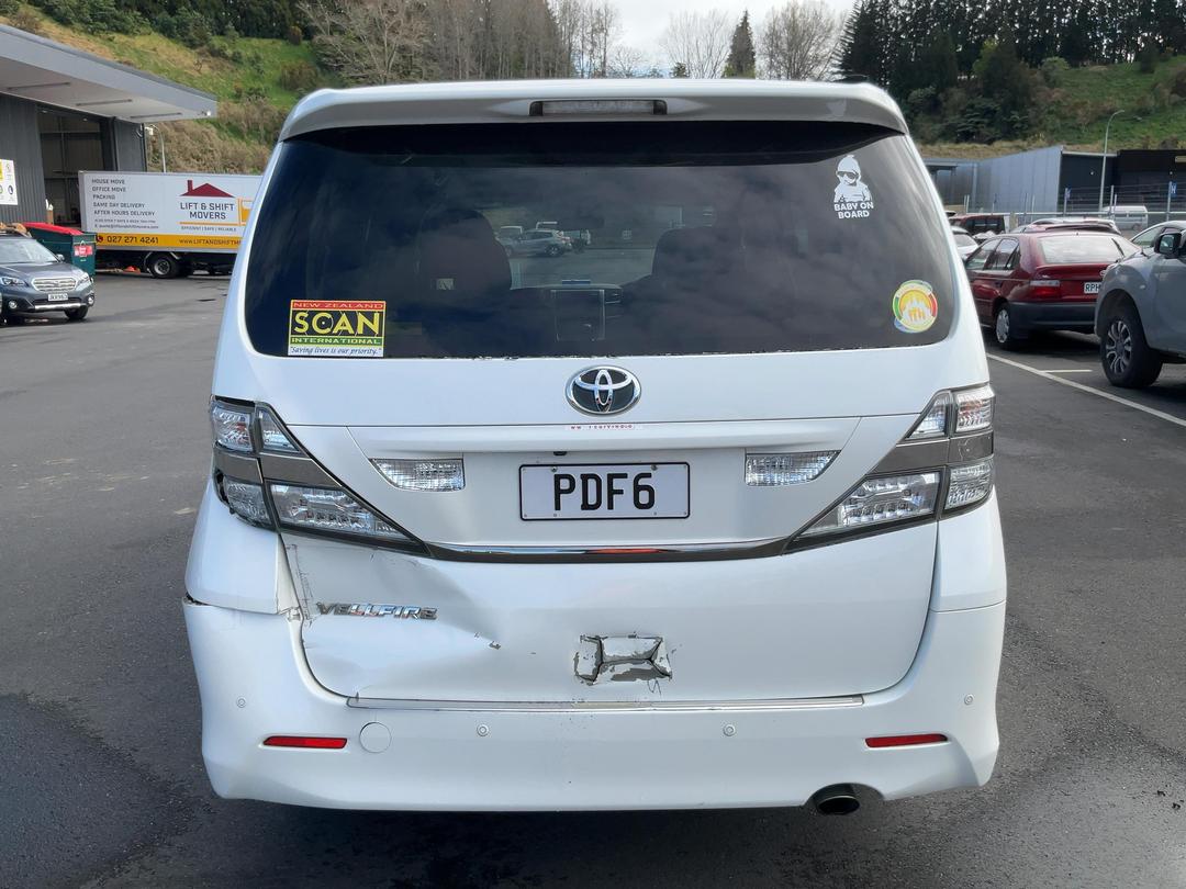 Photo '8' of Toyota Alphard Vellfire Photo '8' of Toyota Alphard Vellfire