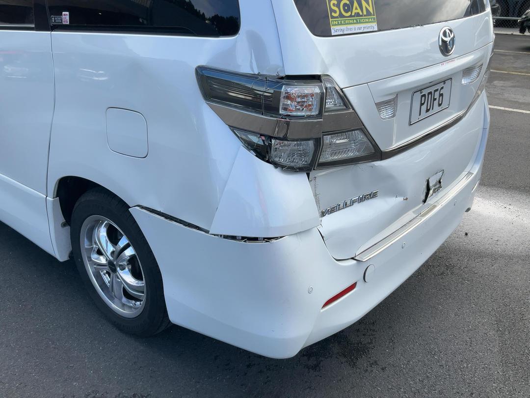 Photo '13' of Toyota Alphard Vellfire Photo '13' of Toyota Alphard Vellfire